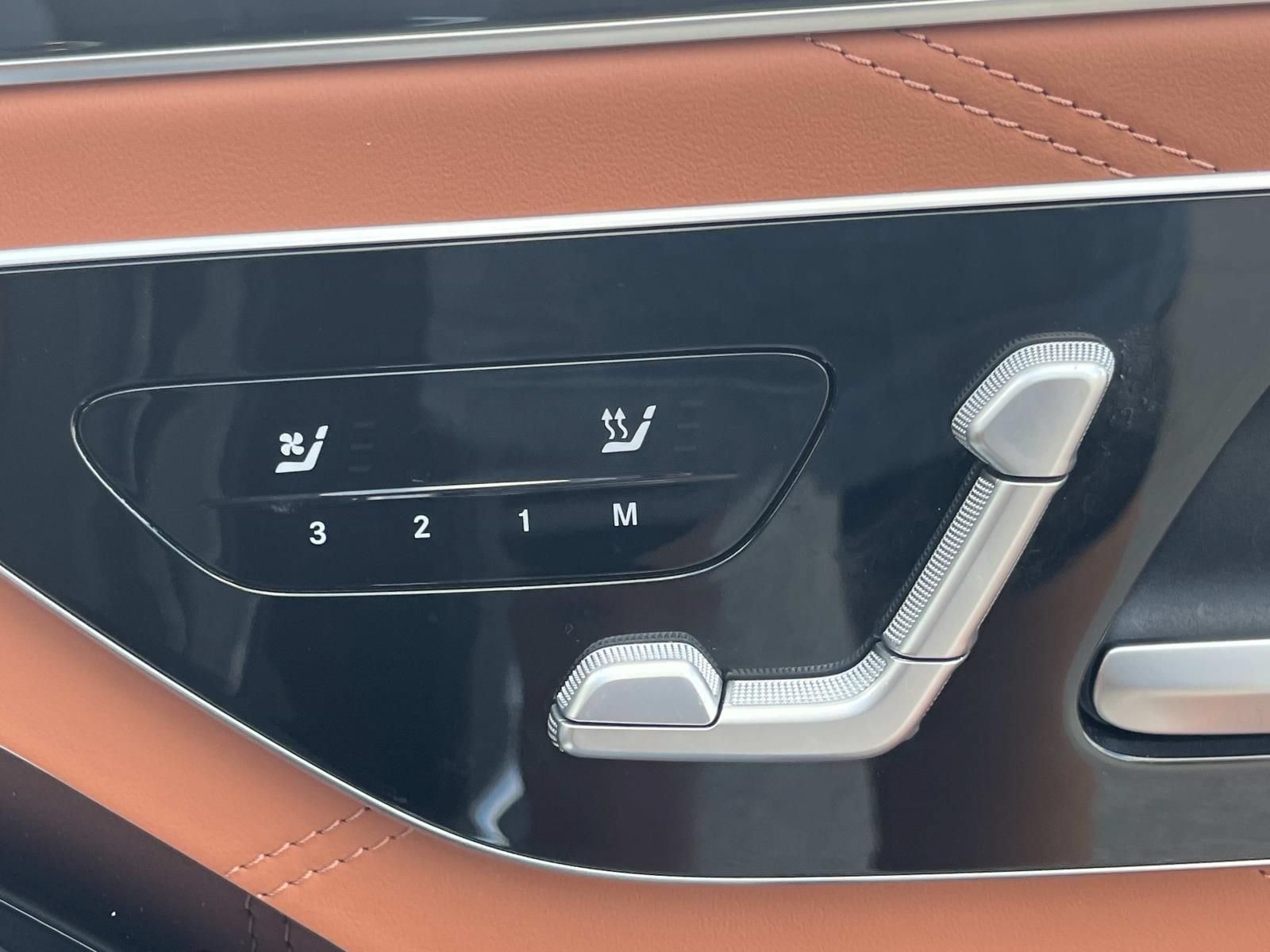 Certified 2022 Mercedes-Benz Maybach S 580 4MATIC image 29