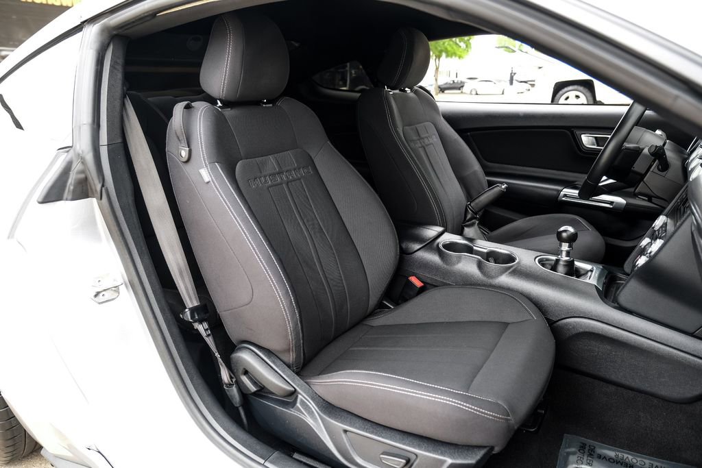 Used 2022 Ford Mustang GT RWD image 36