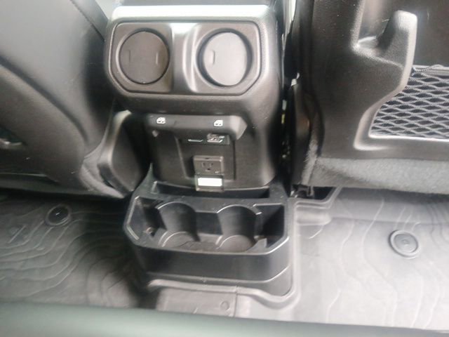 Used 2024 Jeep Wrangler High Altitude image 24