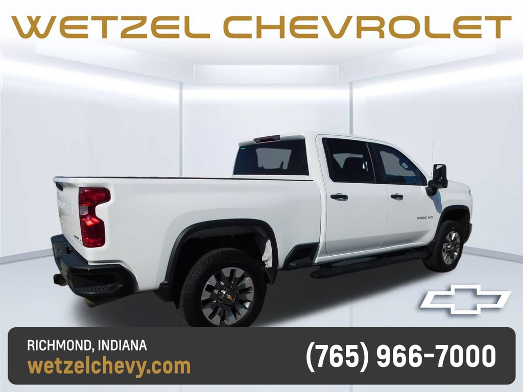 Used 2024 Chevrolet Silverado 2500 Custom w/ Custom Value Package AWD/4WD video 3