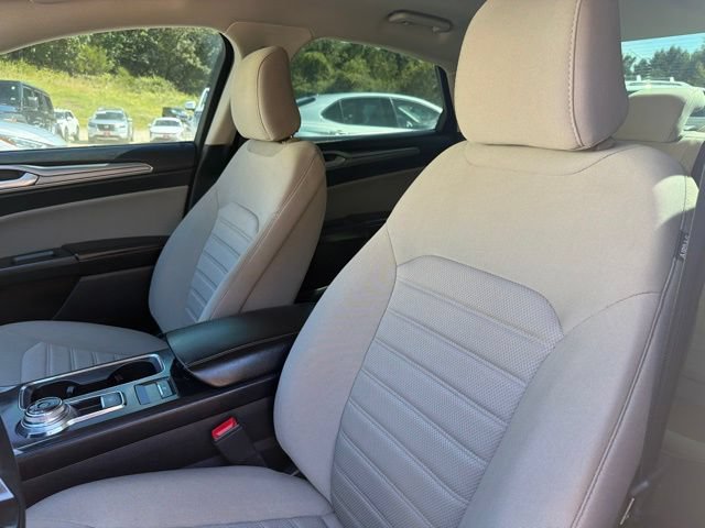Used 2020 Ford Fusion S FWD image 17