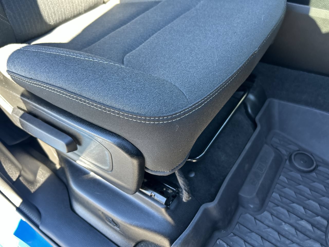 Used 2022 RAM 1500 Big Horn AWD/4WD image 16