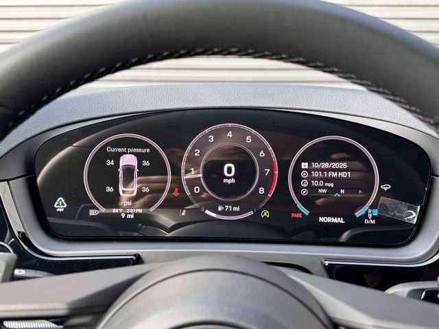 New 2026 Porsche Cayenne Coupe image 17