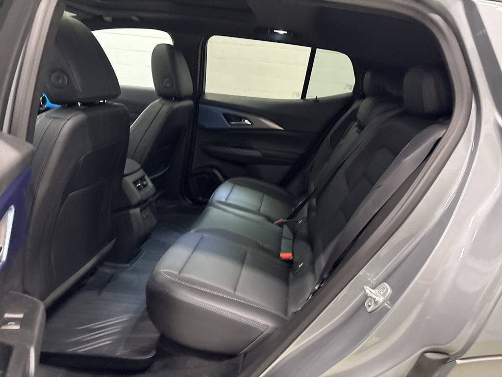New 2026 Chevrolet Equinox EV LT w/ Convenience Package II AWD/4WD image 11