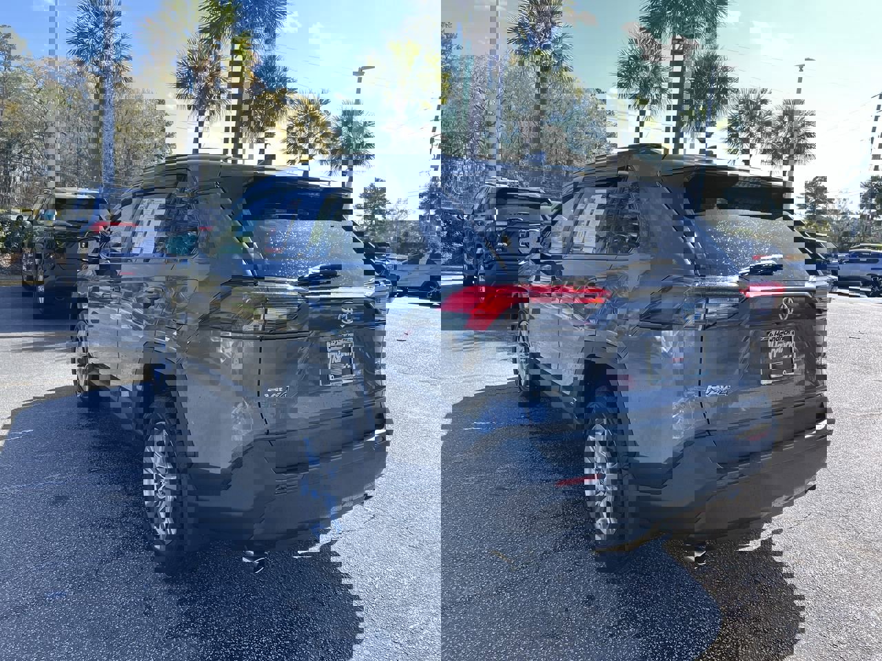 Used 2022 Toyota RAV4 XLE w/ Carpet Mat Package (TMS) image 8