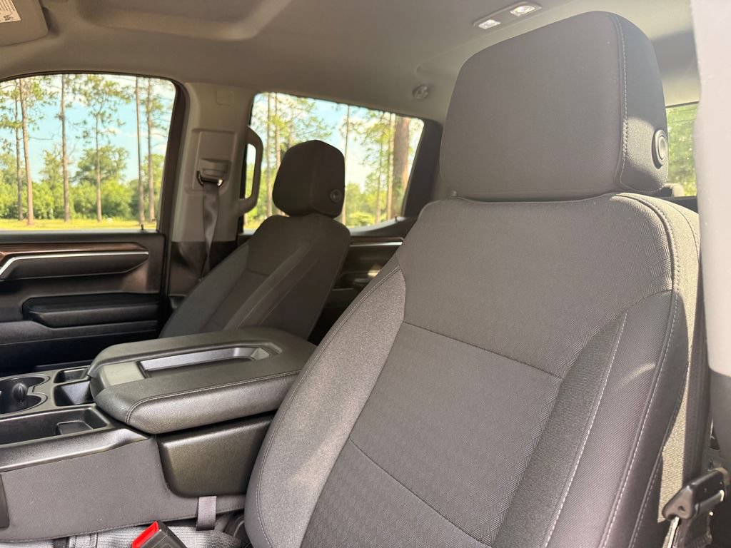 Used 2025 Chevrolet Silverado 1500 LT w/ Work Truck Package AWD/4WD image 12