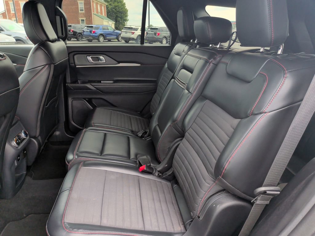 Certified 2025 Ford Explorer ST-Line w/ ST-Line Street Pack AWD/4WD image 6