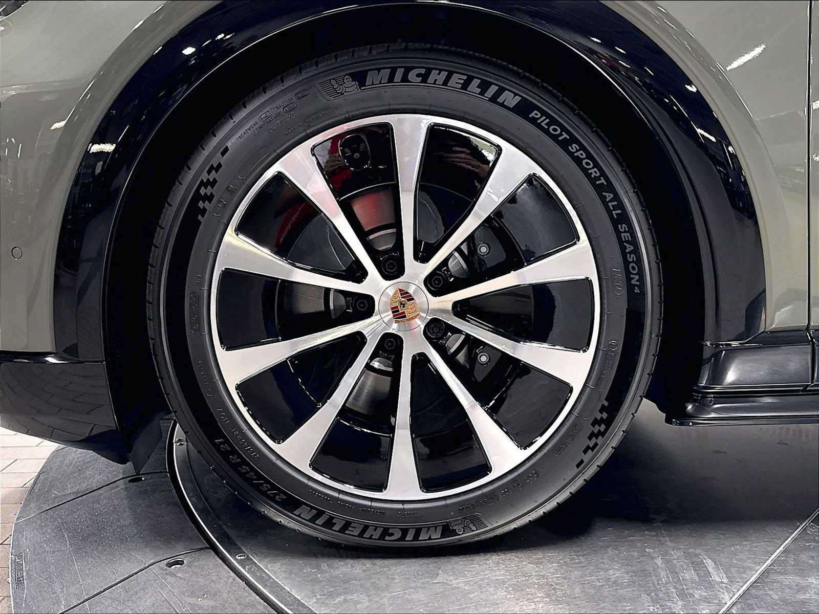 New 2026 Porsche Cayenne S AWD/4WD image 11