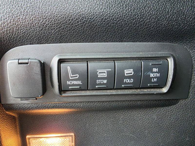 Used 2017 Ford Explorer Sport AWD/4WD image 25