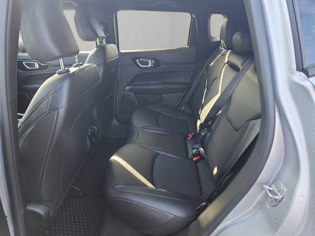 New 2026 Jeep Compass Altitude image 13