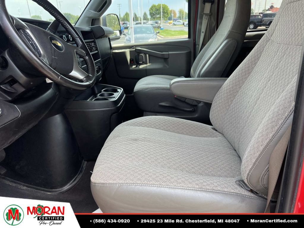 Used 2019 Chevrolet Express 3500 LS RWD image 20