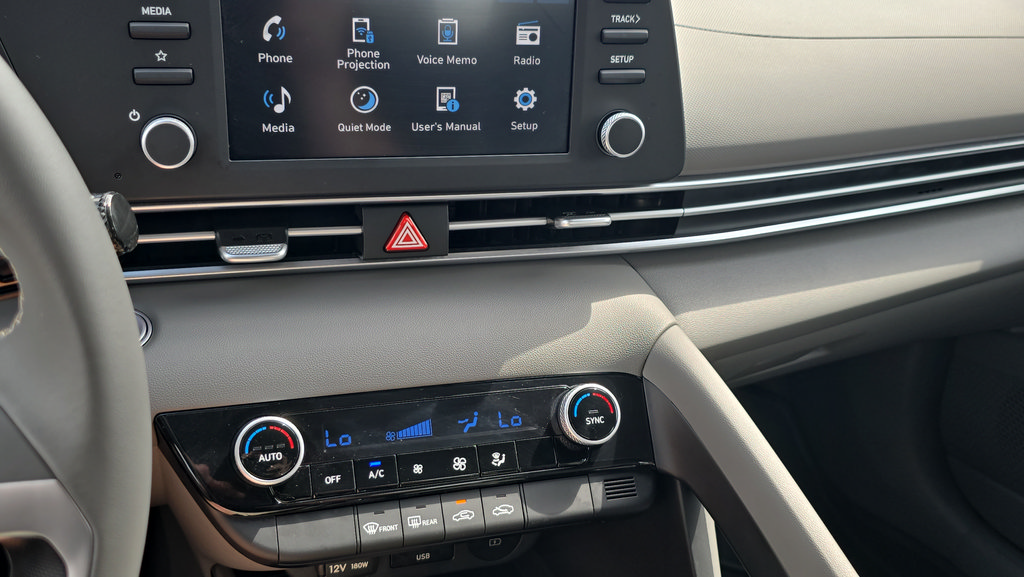 Certified 2026 Hyundai Elantra Sport FWD image 21