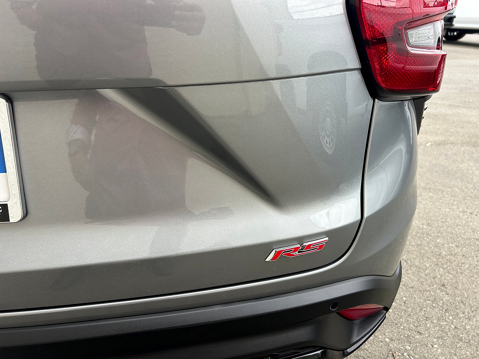 New 2026 Chevrolet Trax RS w/ Sunroof Package FWD image 9