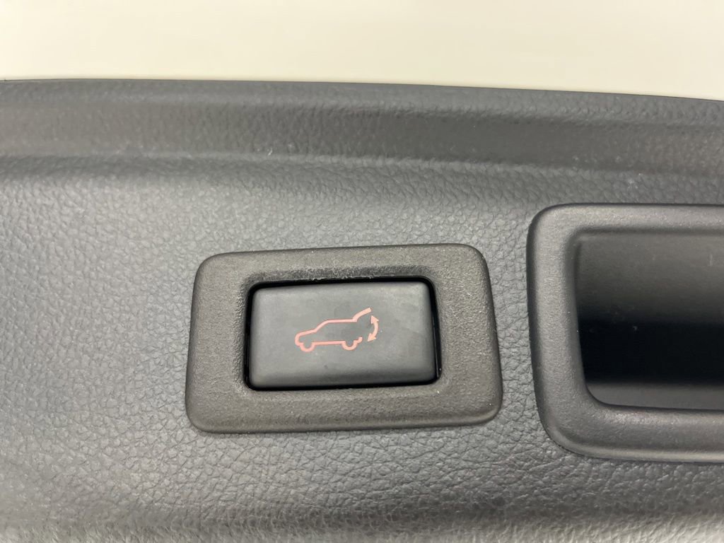 Used 2018 Subaru Forester 2.5i Touring w/ Popular Package #3B AWD/4WD image 36