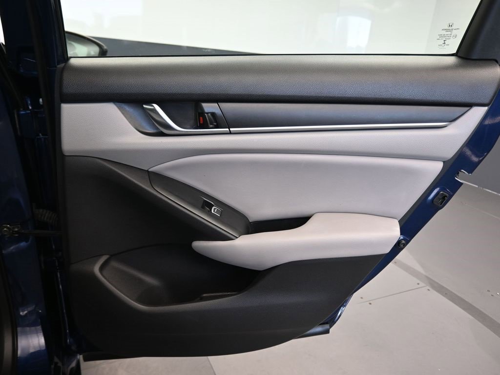 Used 2018 Honda Accord LX image 35