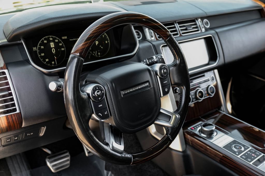 Used 2017 Land Rover Range Rover Supercharged image 13