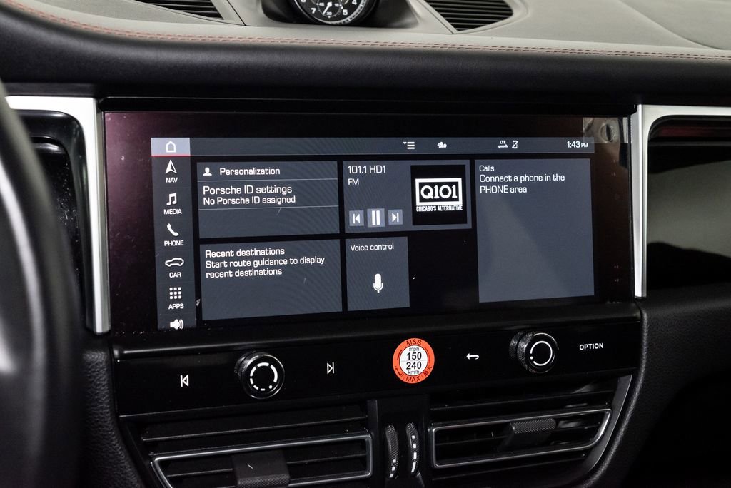 Used 2022 Porsche Macan image 18