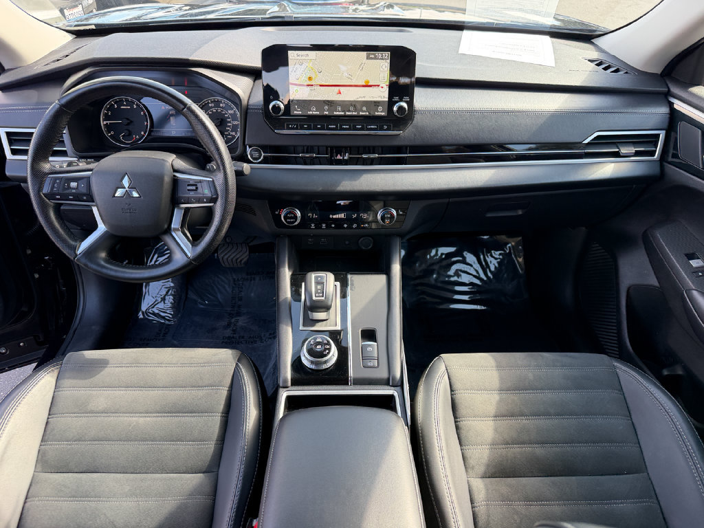 Used 2024 Mitsubishi Outlander SE FWD image 25