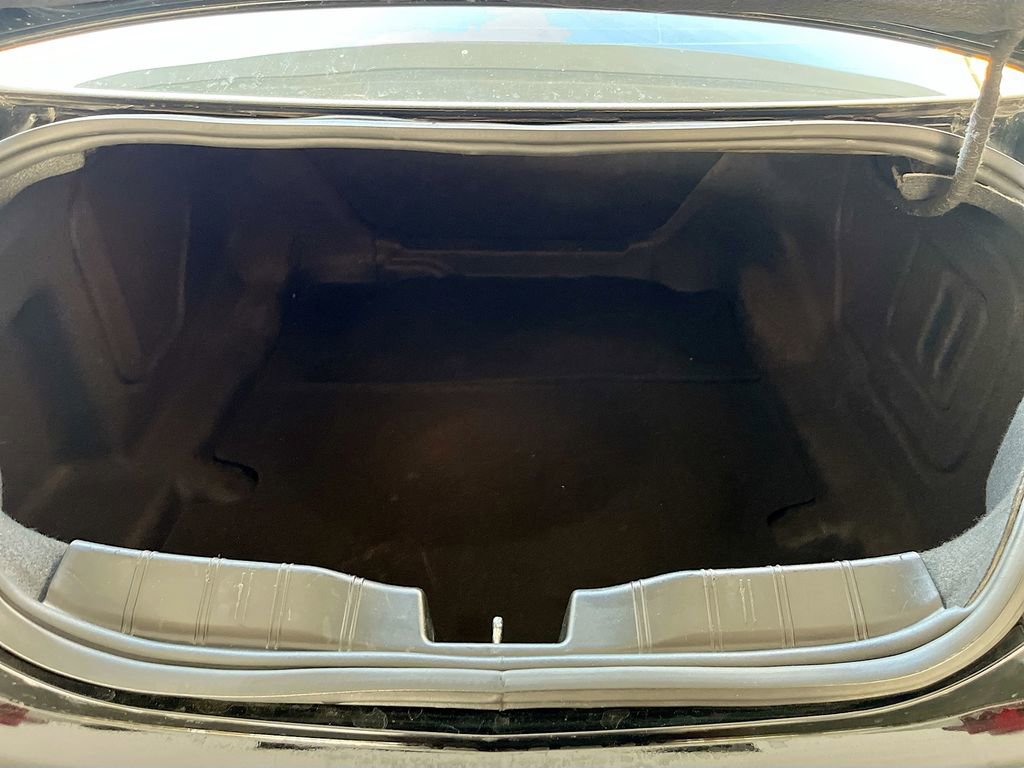 Used 2021 Chevrolet Camaro LT image 26