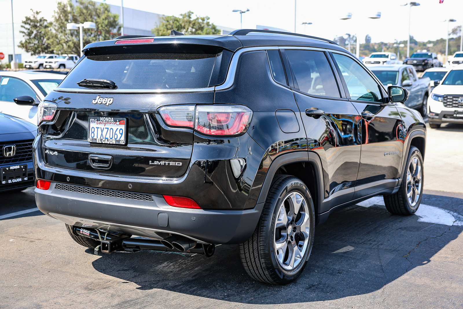 Used 2018 Jeep Compass Limited image 23