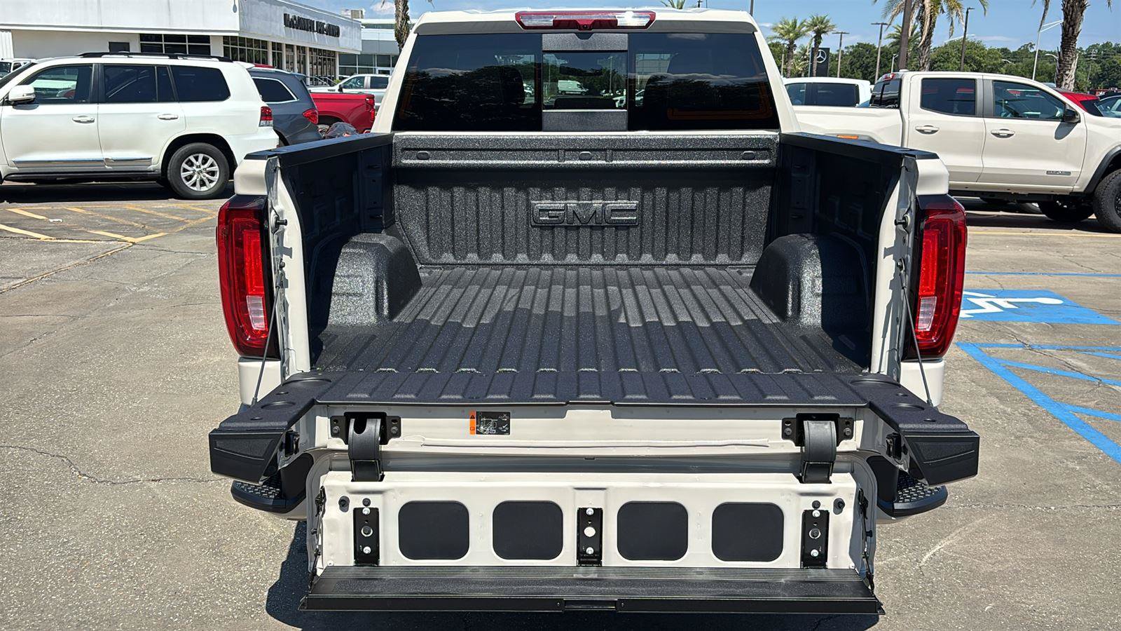 New 2026 GMC Sierra 1500 Denali AWD/4WD image 7
