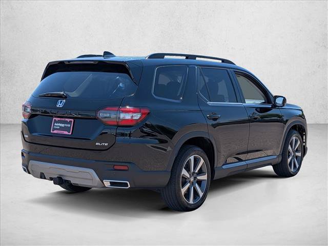 Used 2023 Honda Pilot Elite image 5