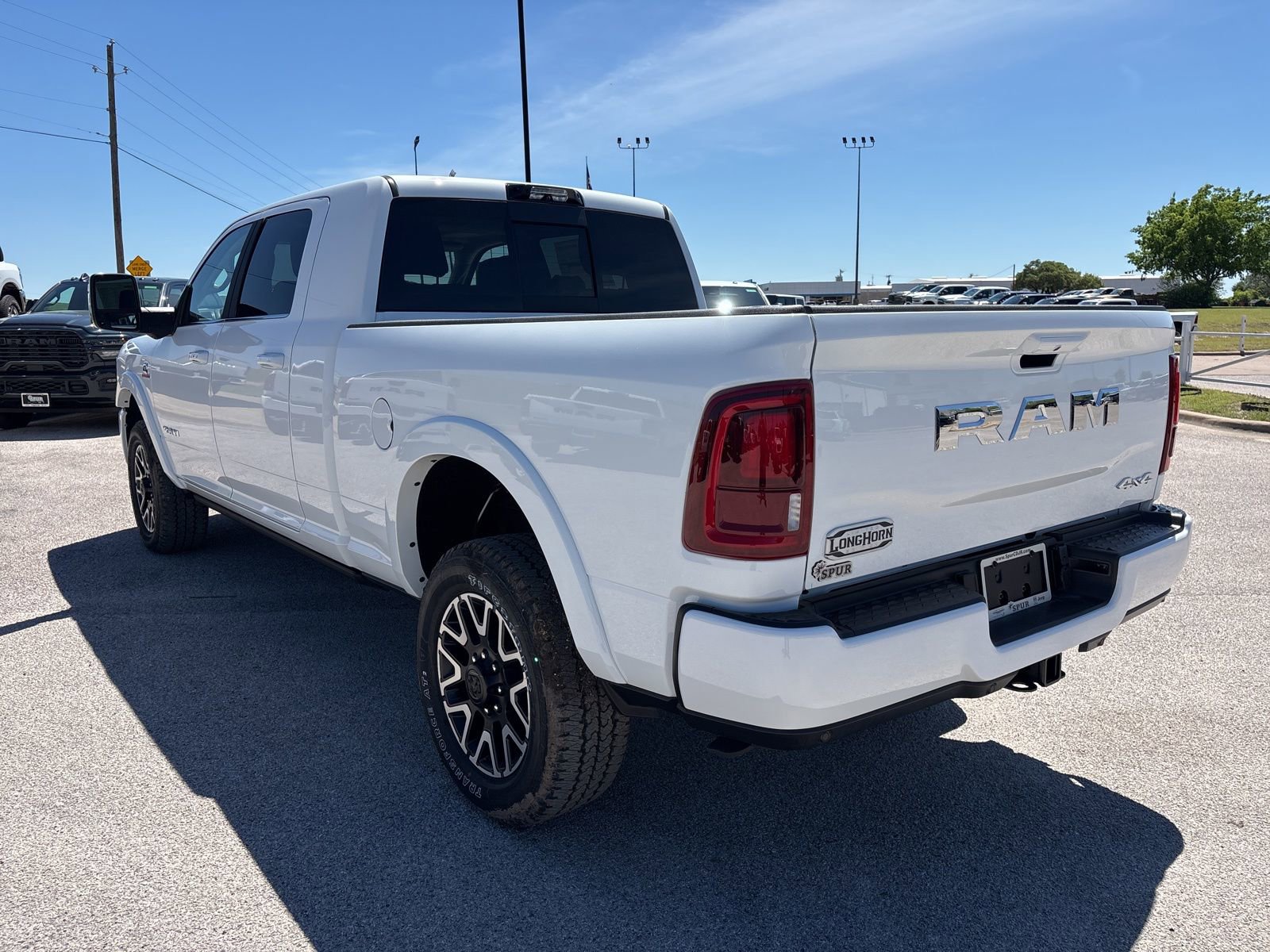New 2026 RAM 2500 Limited AWD/4WD image 4