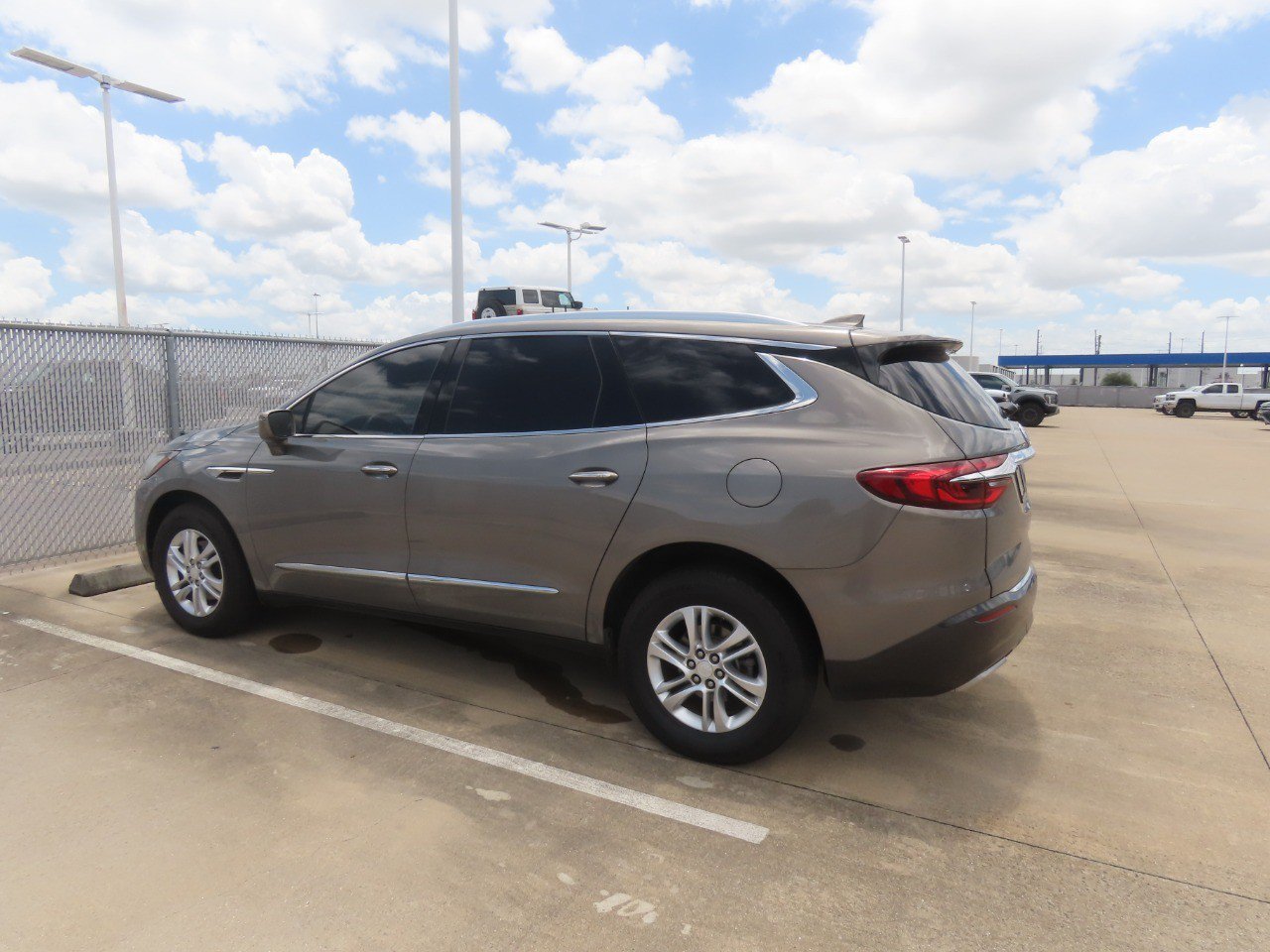 Used 2019 Buick Enclave Essence AWD/4WD image 15