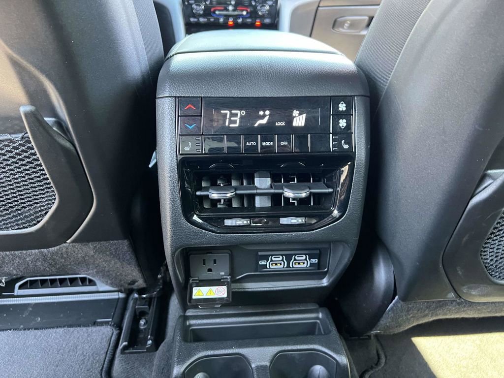 Used 2025 Jeep Grand Cherokee L Limited image 17