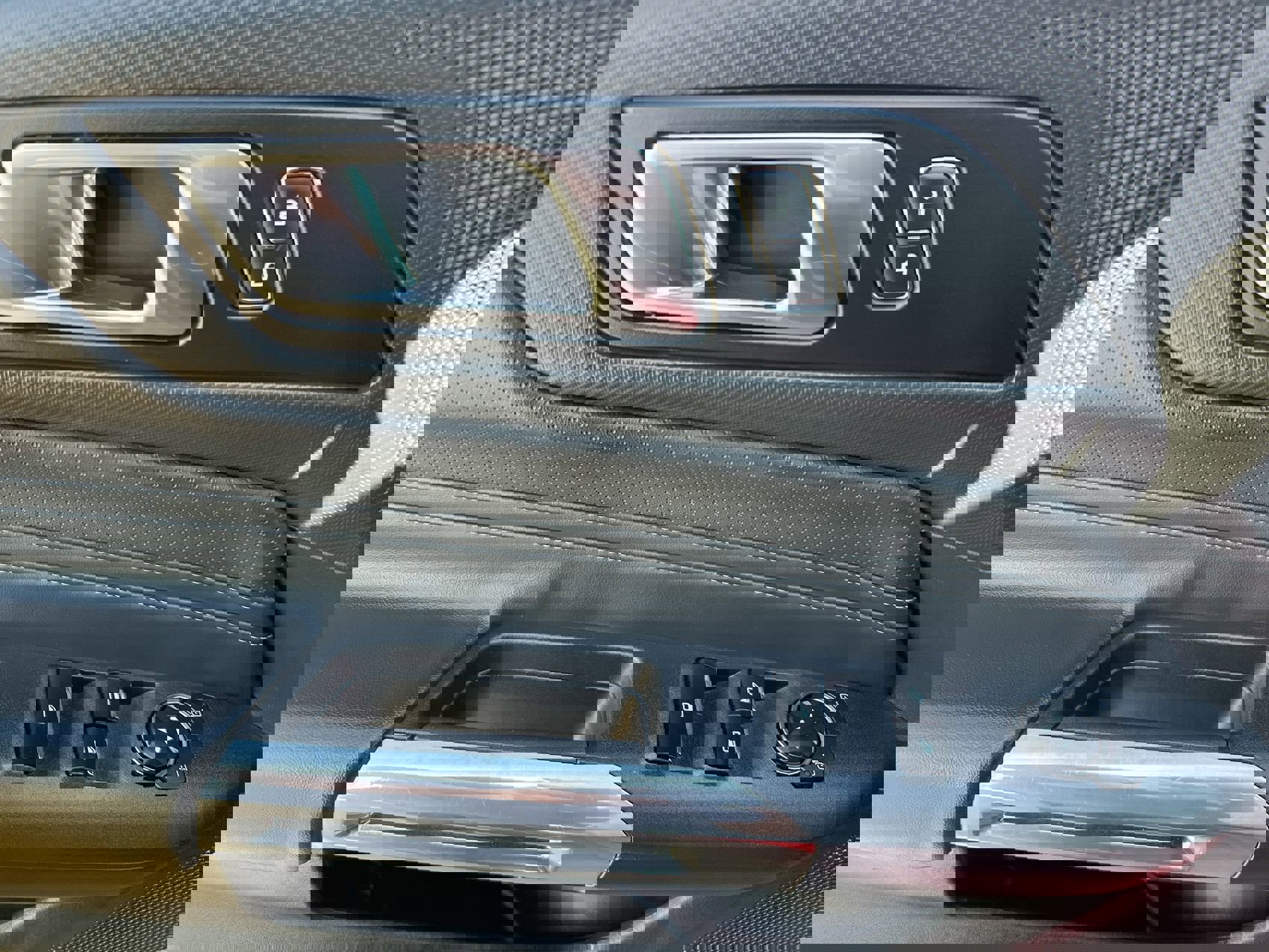 Used 2024 Ford Mustang Premium image 13