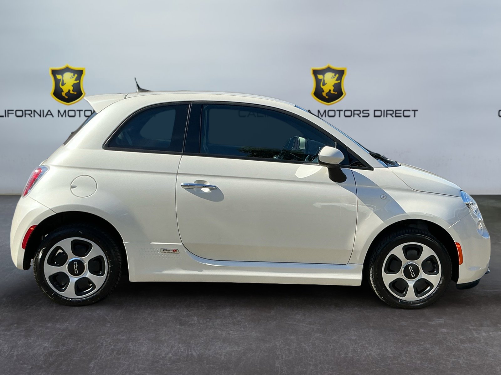 Used 2018 FIAT 500 e image 4