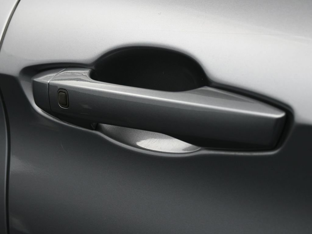 Used 2022 Mitsubishi Outlander SE image 27