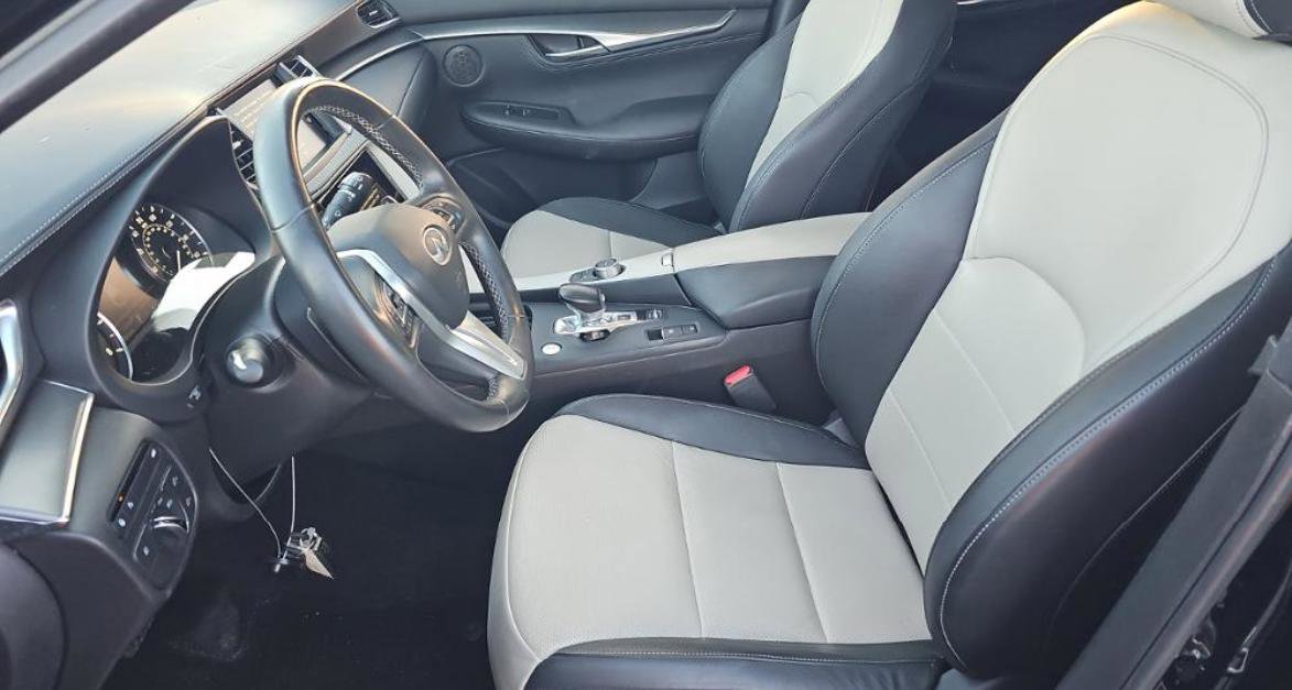 Certified 2023 INFINITI QX55 Luxe w/ Cargo Package image 9