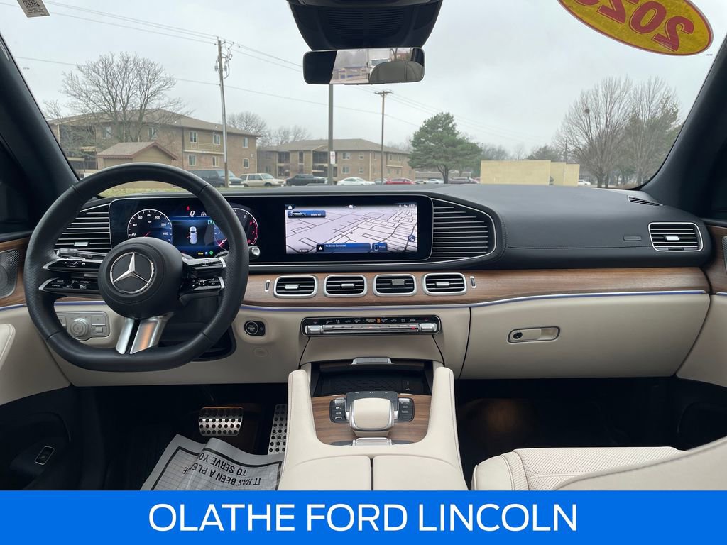 Used 2025 Mercedes-Benz GLS 450 4MATIC image 23