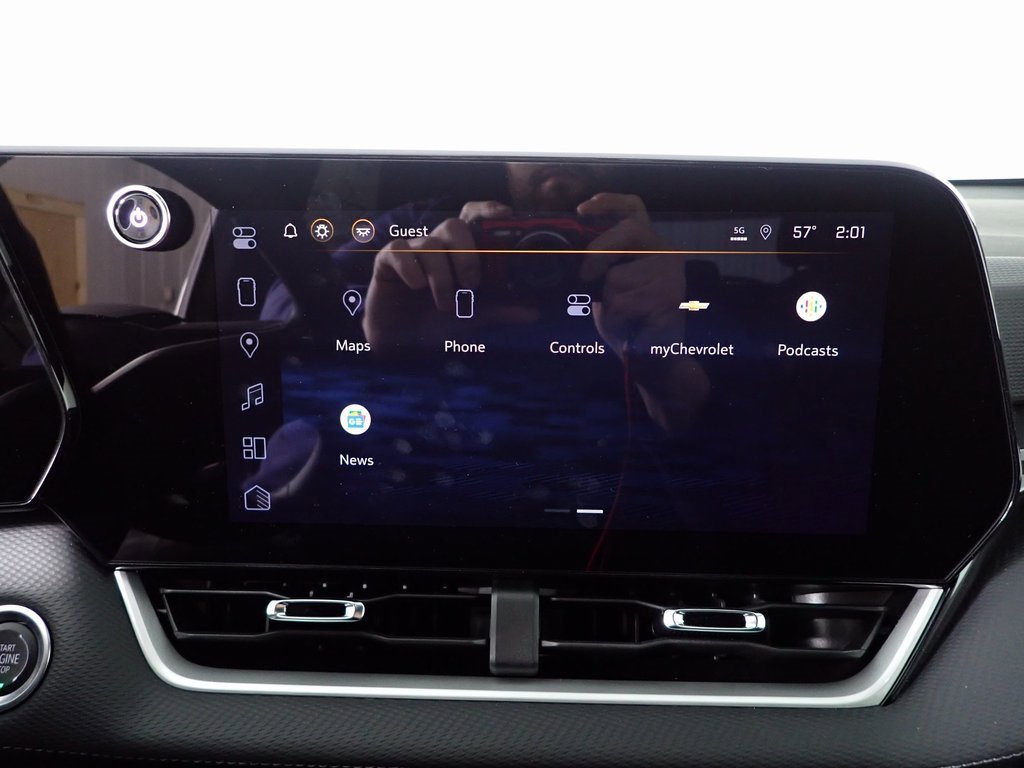 New 2025 Chevrolet Equinox LT w/ Safety and Technology Package image 23