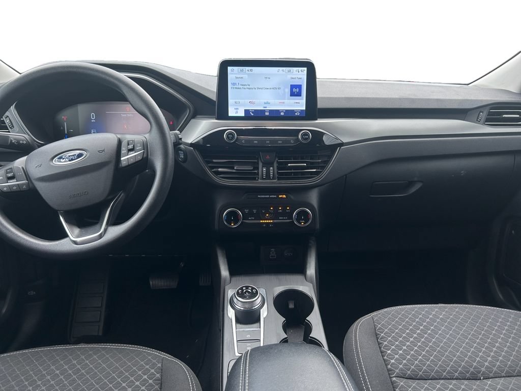Used 2025 Ford Escape Active AWD/4WD image 11