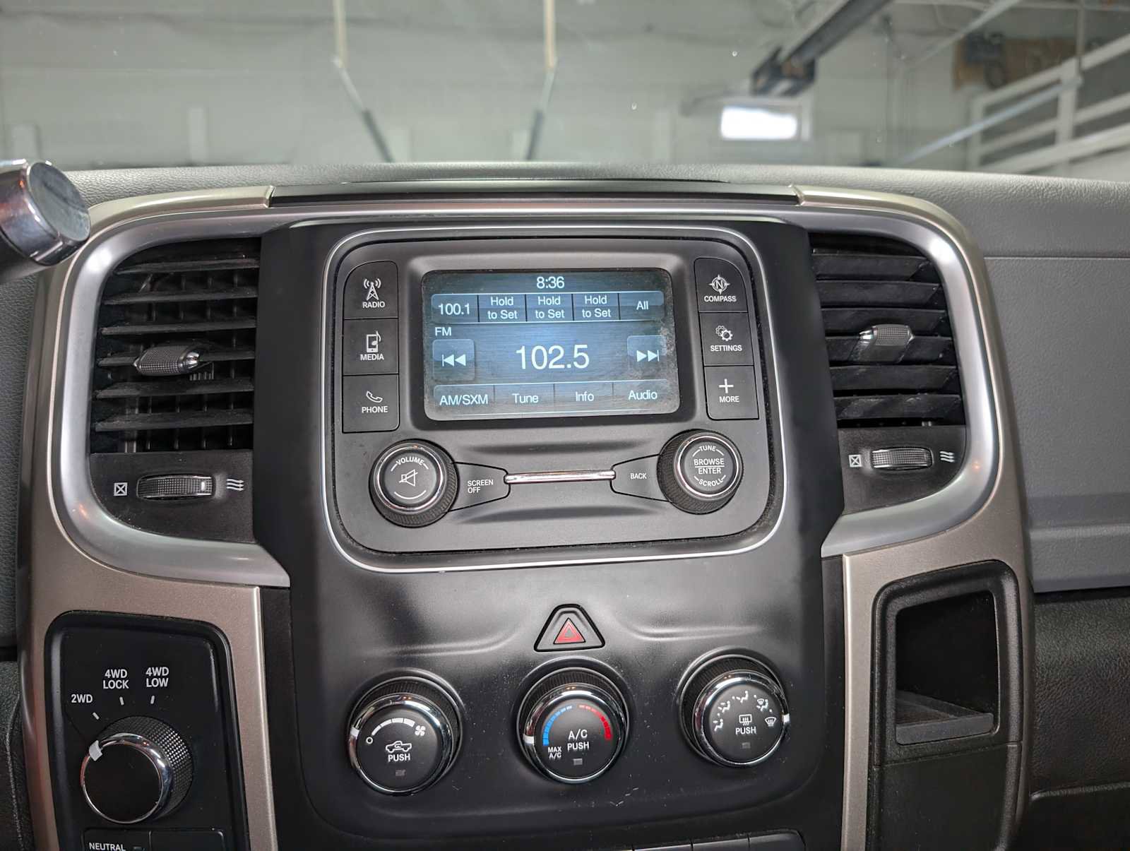 Used 2018 RAM 2500 SLT image 28