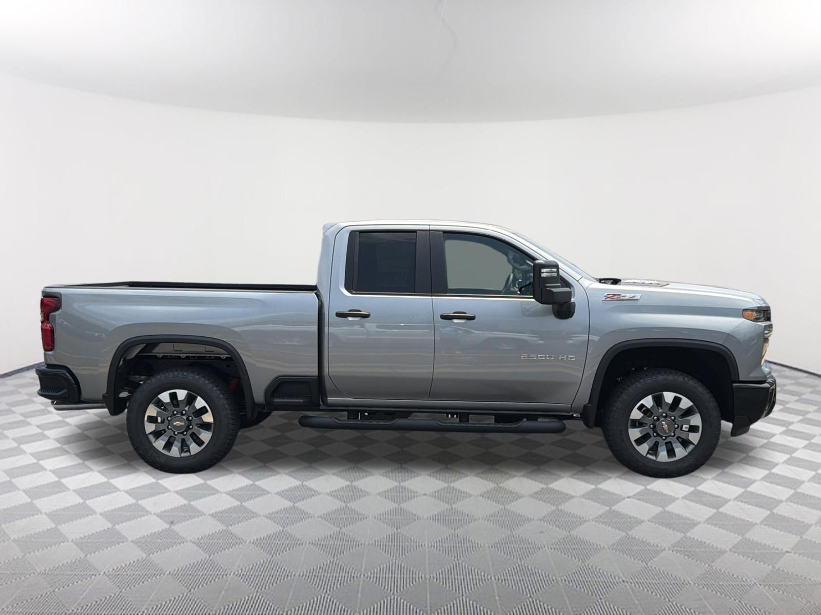 New 2026 Chevrolet Silverado 2500 Custom w/ Custom Value Package AWD/4WD image 4