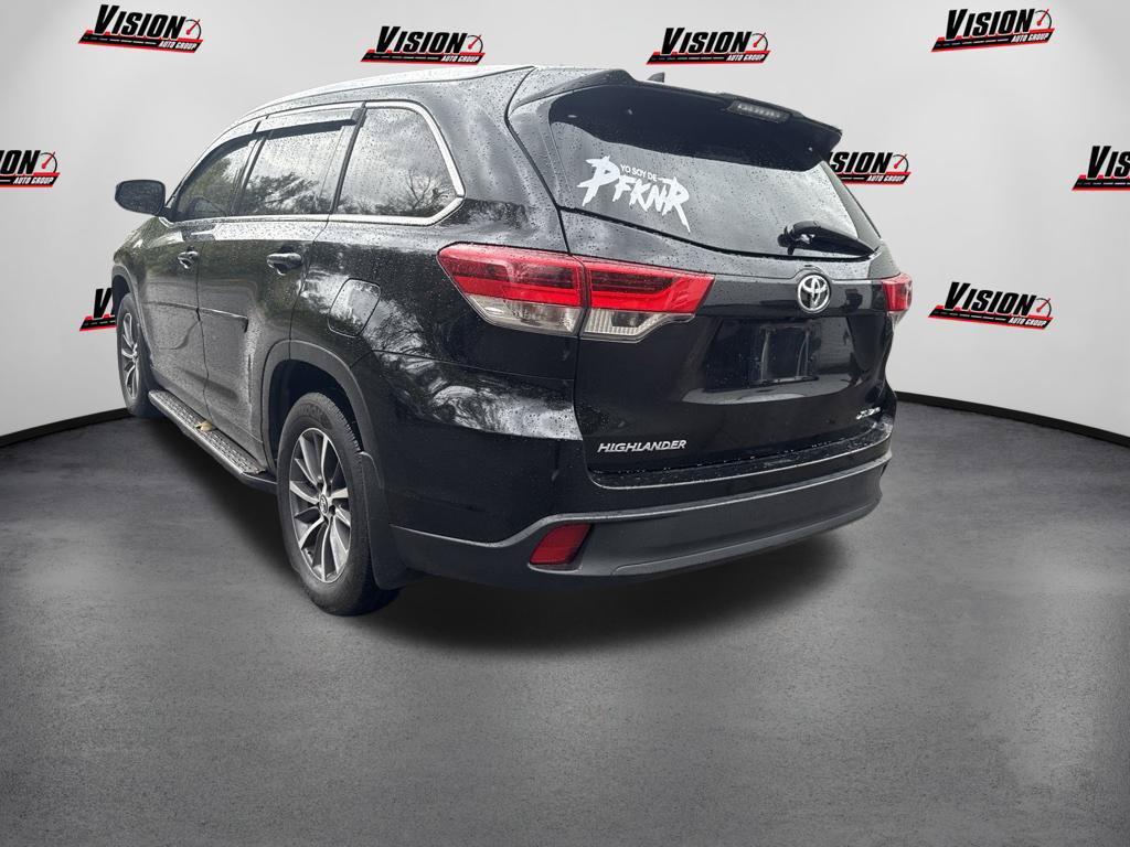Used 2019 Toyota Highlander XLE AWD/4WD image 7