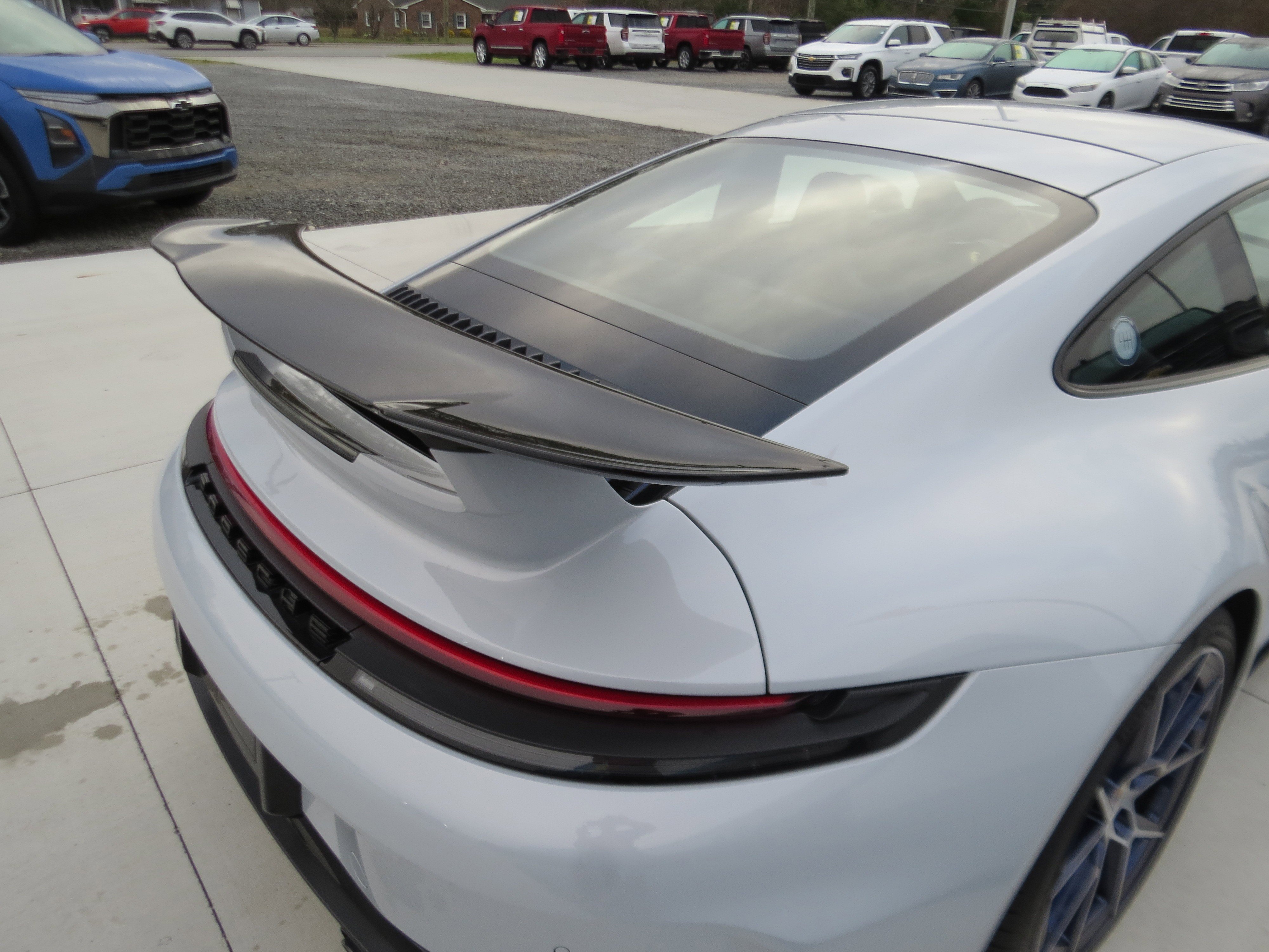 Used 2025 Porsche 911 Carrera T RWD image 15