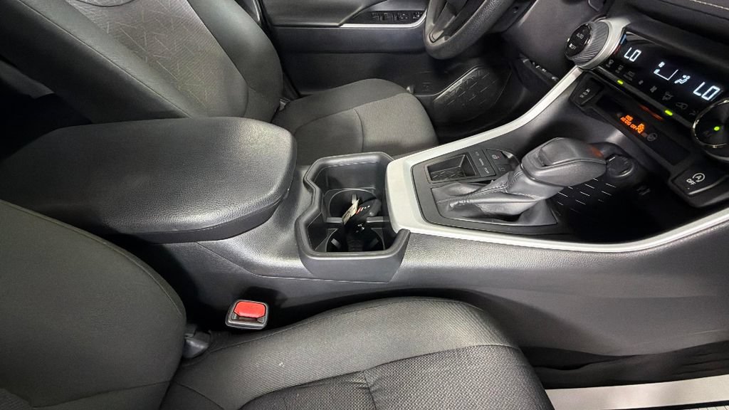 Used 2025 Toyota RAV4 XLE w/ Convenience Package FWD image 35