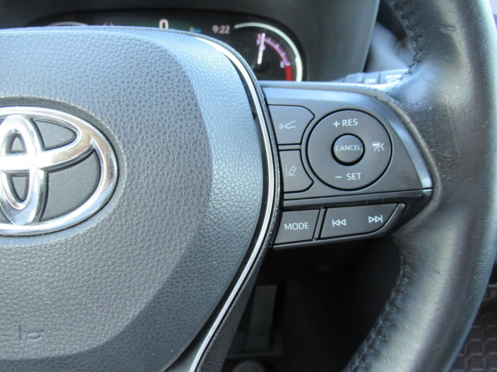 Used 2019 Toyota RAV4 Limited AWD/4WD image 26