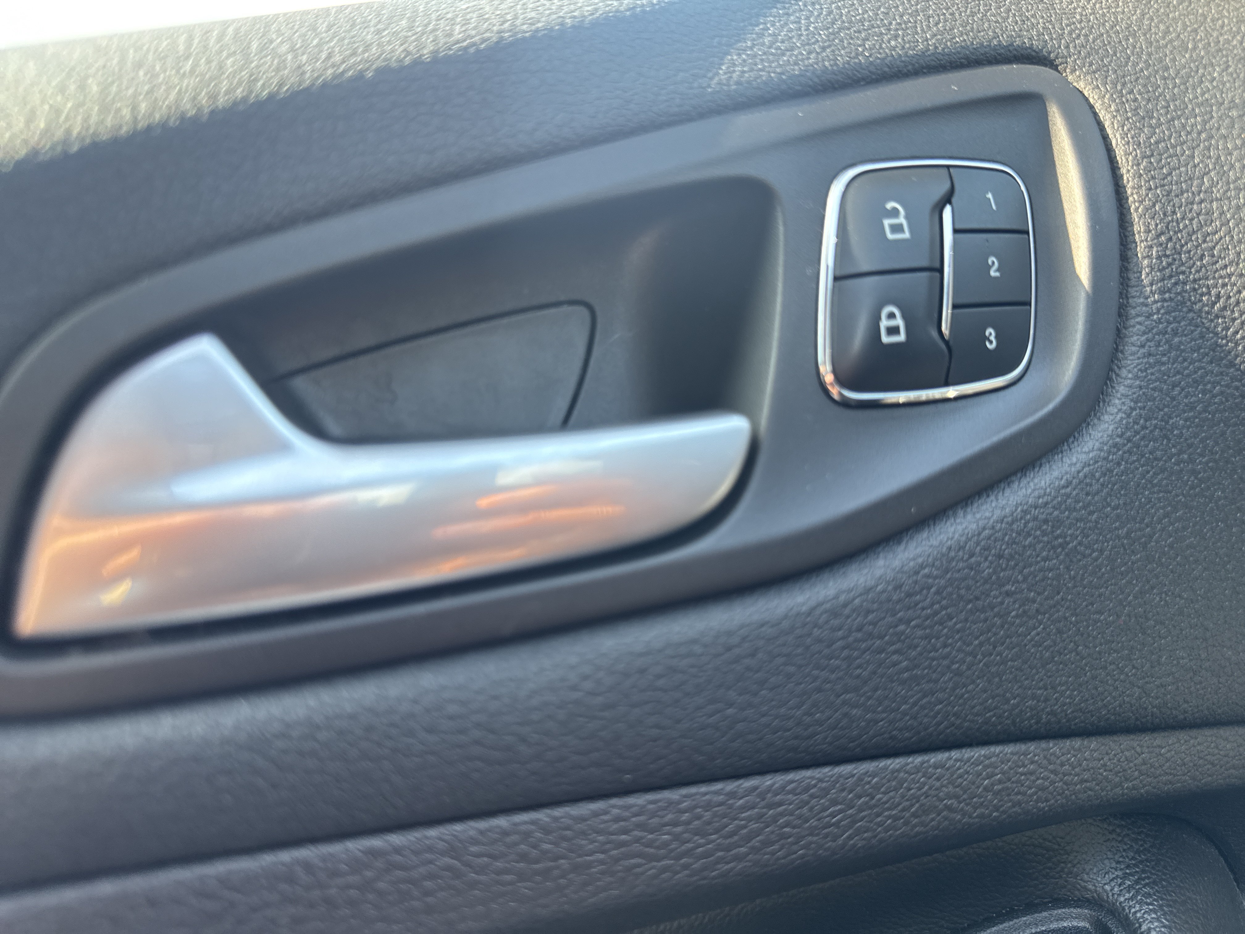 Used 2016 Ford Escape Titanium w/ Equipment Group 301A AWD/4WD image 31