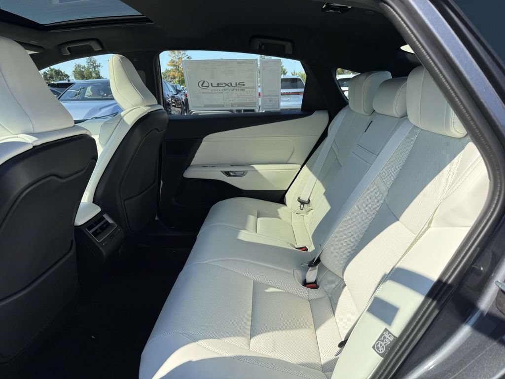 New 2026 Lexus ES 500e AWD/4WD image 13