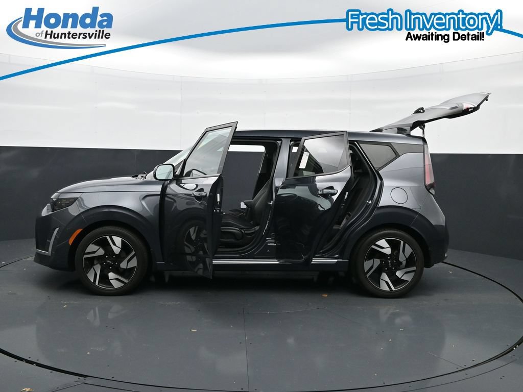 Used 2023 Kia Soul GT-Line FWD image 46