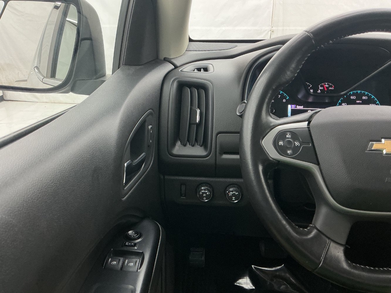 Used 2018 Chevrolet Colorado LT w/ LT Convenience Package AWD/4WD image 30
