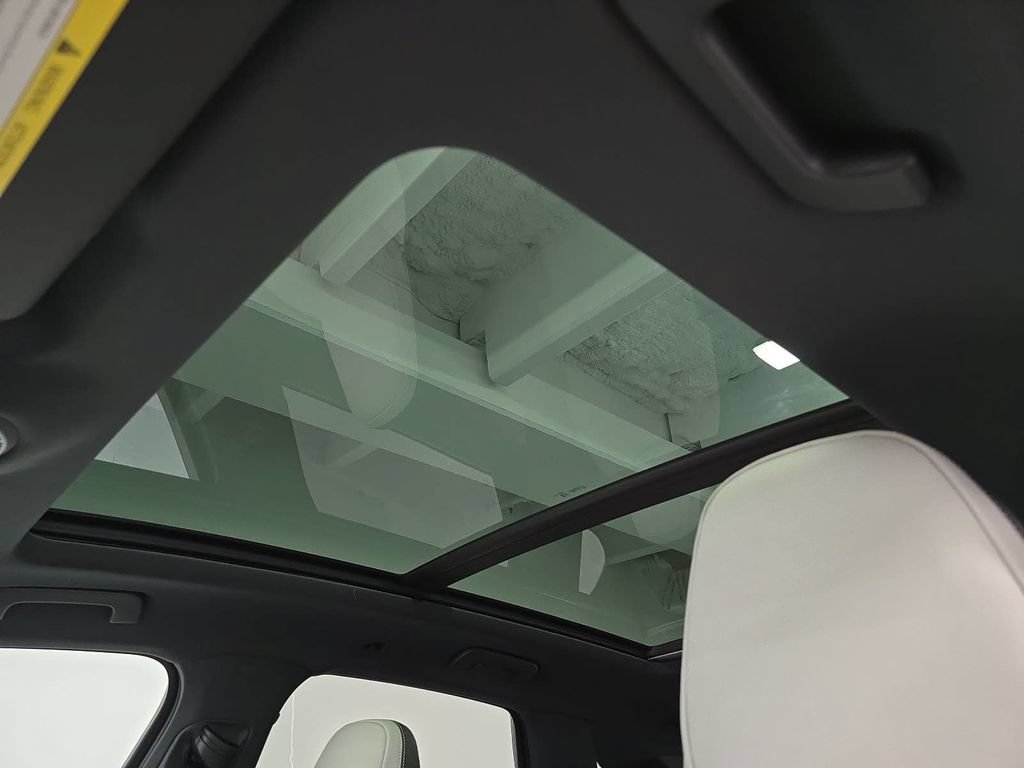 New 2026 Porsche Cayenne AWD/4WD image 25