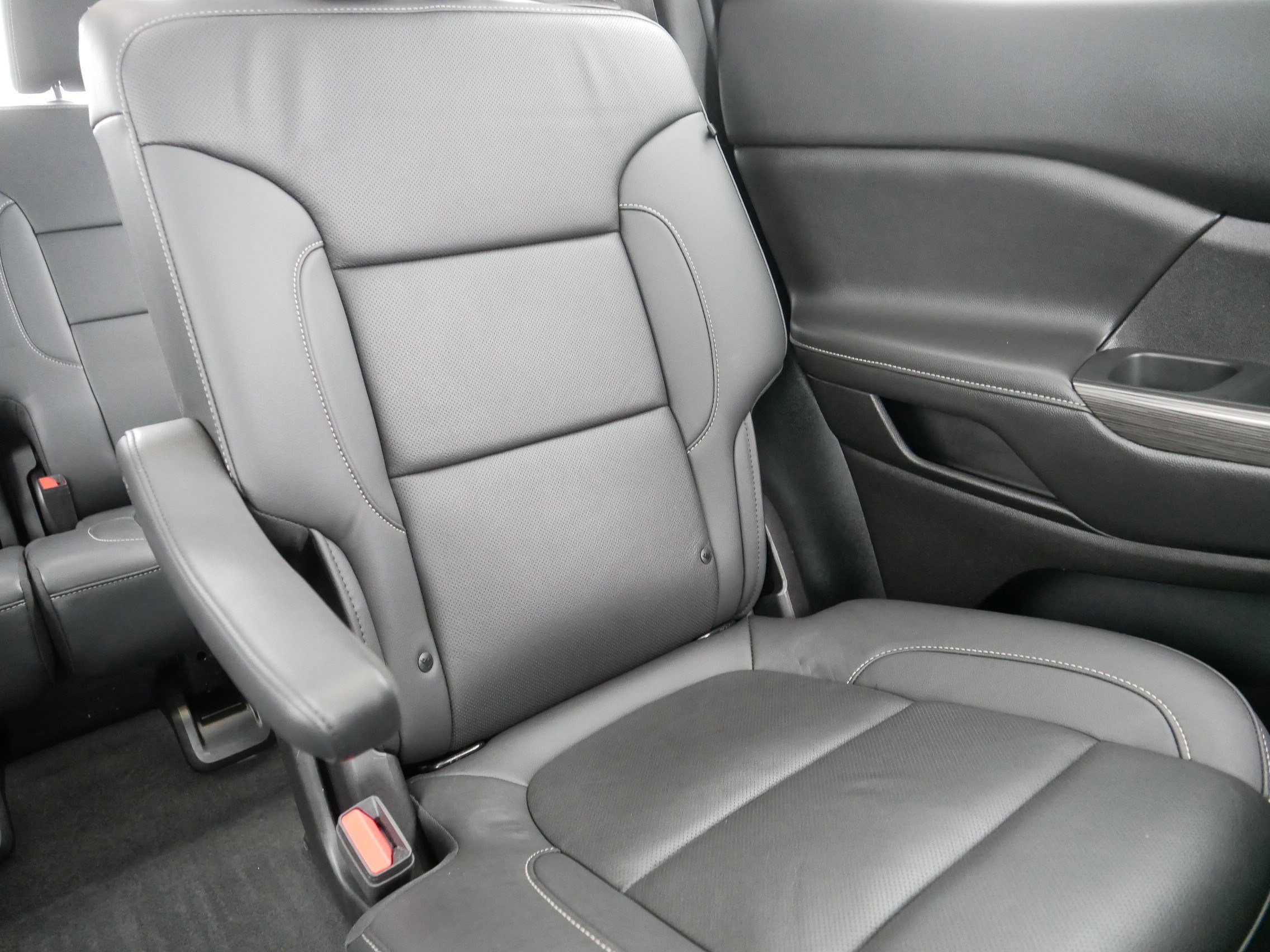 Certified 2023 GMC Acadia SLT w/ Elevation Edition image 14