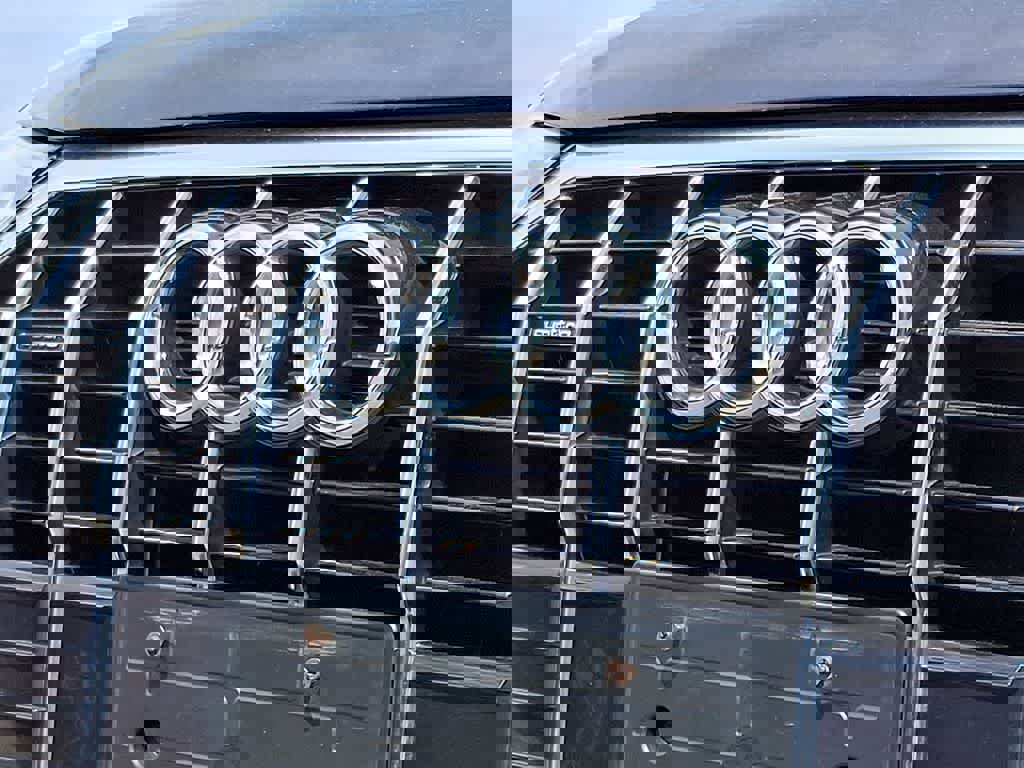 Used 2021 Audi Q3 2.0T Premium Plus w/ Premium Plus Package image 31