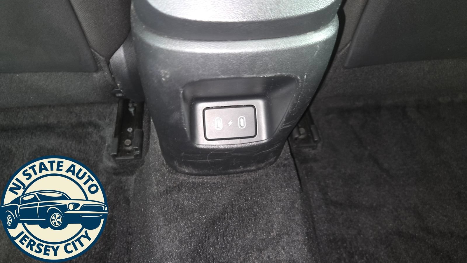 Used 2024 Hyundai Elantra Blue FWD image 28